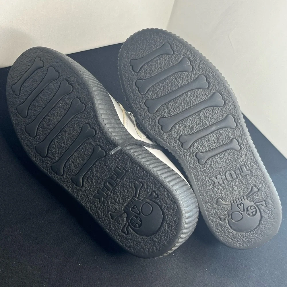 T.U.K women’s size